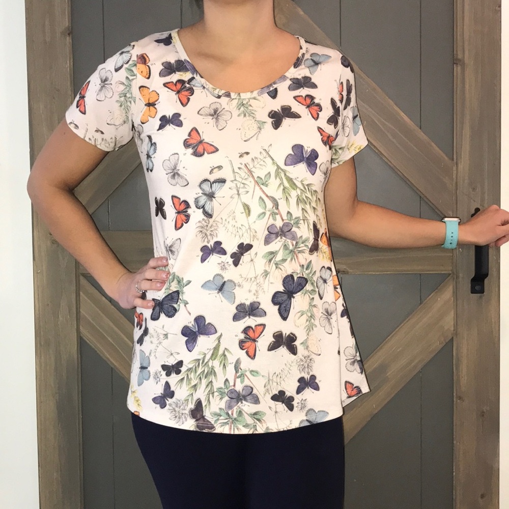 Lularoe butterfly Classic tee